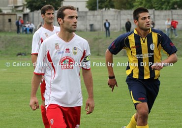 CALCIO D'AGOSTO - Viterbese Castrense, buona la prima: 2-0 alla Berretti Grosseto. Valle del Tevere super a Monterotondo. Pari tra Tolfa e Civitavecchia. Mercato: Gay e Garat al Rieti