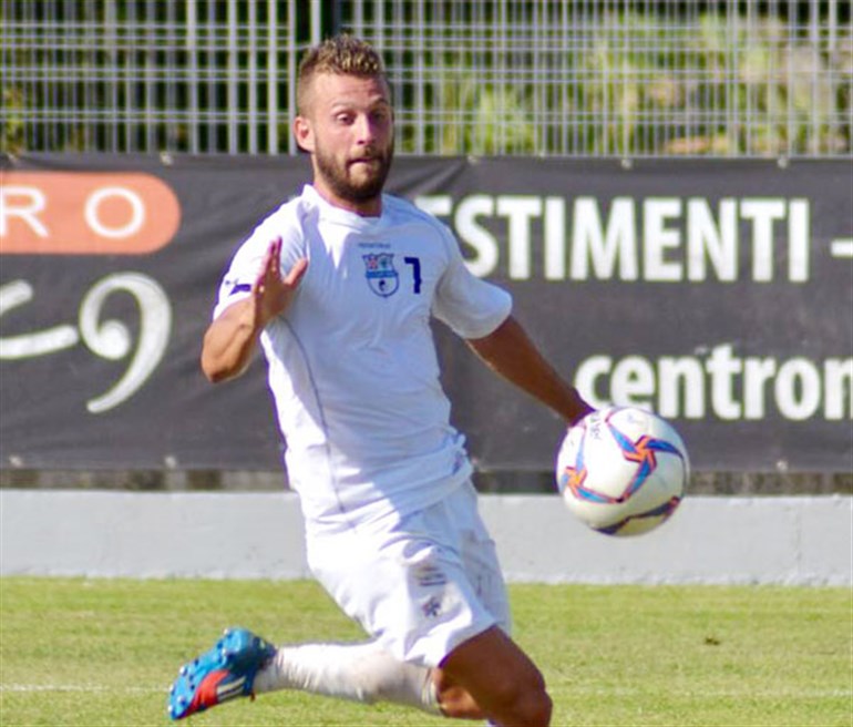 CALCIOMERCATO Viterbese, finalmente Fabio Oggiano: domani già in campo. La Corneto blocca Pastorelli: non si muove. Giovanale saluta Monterosi