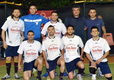 MEMORIAL CIGNARALE - Gli Amici...devastanti: Flaminia sommersa di gol da Nori e soci. Ora lo scontro con Mandro e Randazzo. Sgm Legno a punteggio pieno